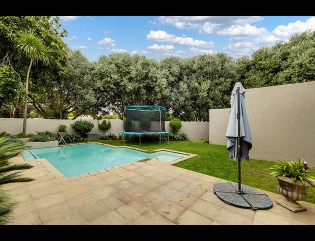 3 BEDROOM PROPERTY TO RENT IN FOURWAYS GARDENS